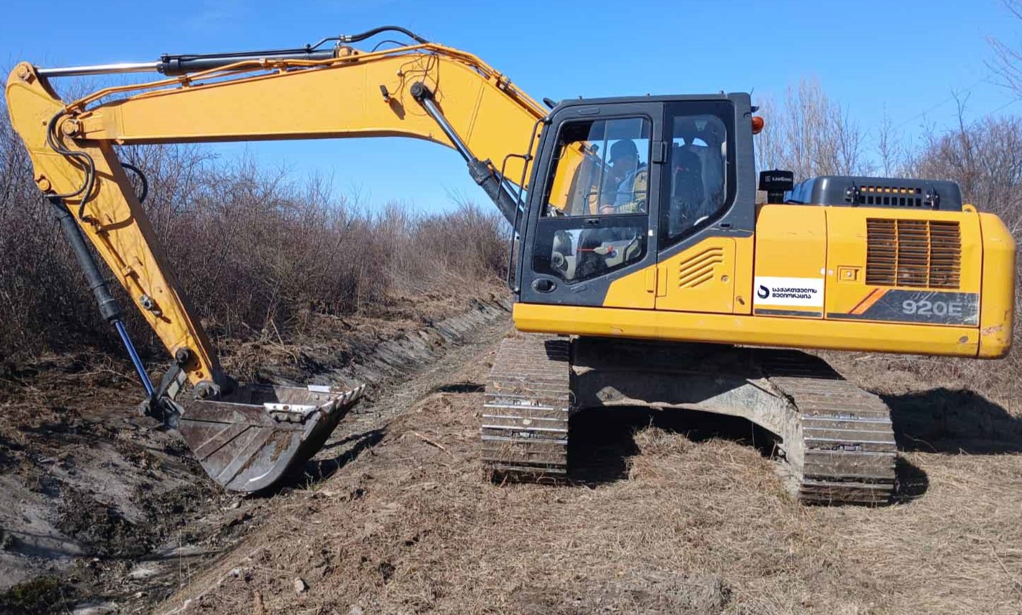 სოფელ ფხვენისის ტერიტორიაზე სალთვისის სარწყავი სისტემა იწმინდება – 1