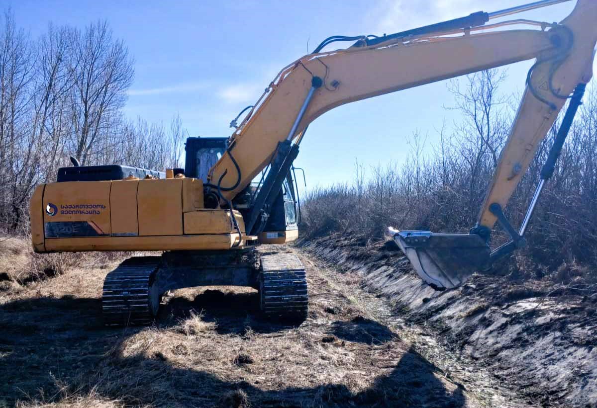 სოფელ ფხვენისის ტერიტორიაზე სალთვისის სარწყავი სისტემა იწმინდება – 2