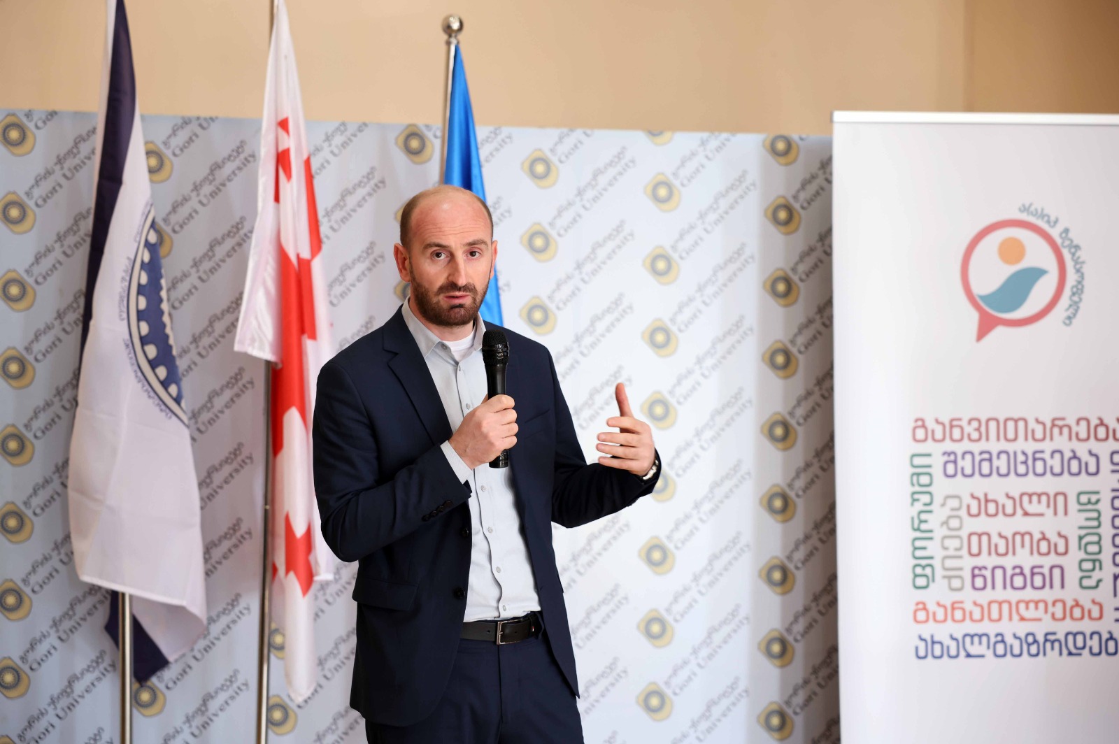 შიდა ქართლში, ადგილობრივ ფერმერებთან გამართულ შეხვედრაზე საირიგაციო წყლის სუბსიდირების საკითხები განიხილეს – 1