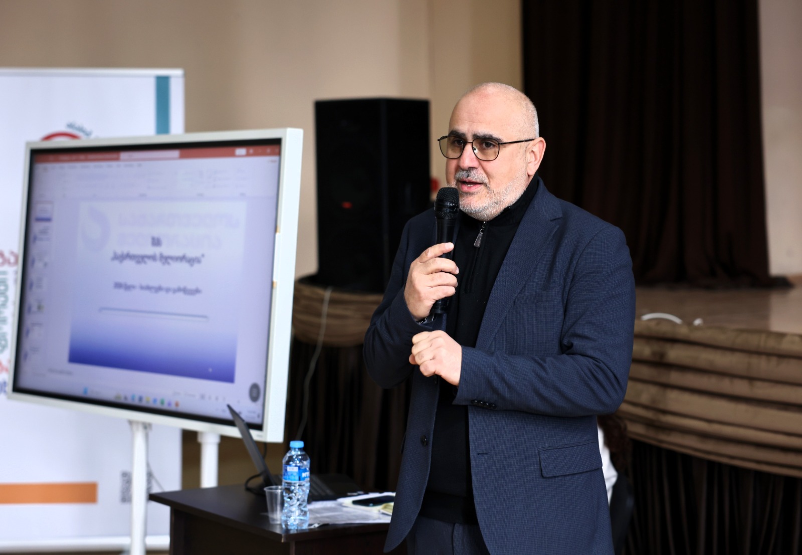 შიდა ქართლში, ადგილობრივ ფერმერებთან გამართულ შეხვედრაზე საირიგაციო წყლის სუბსიდირების საკითხები განიხილეს 