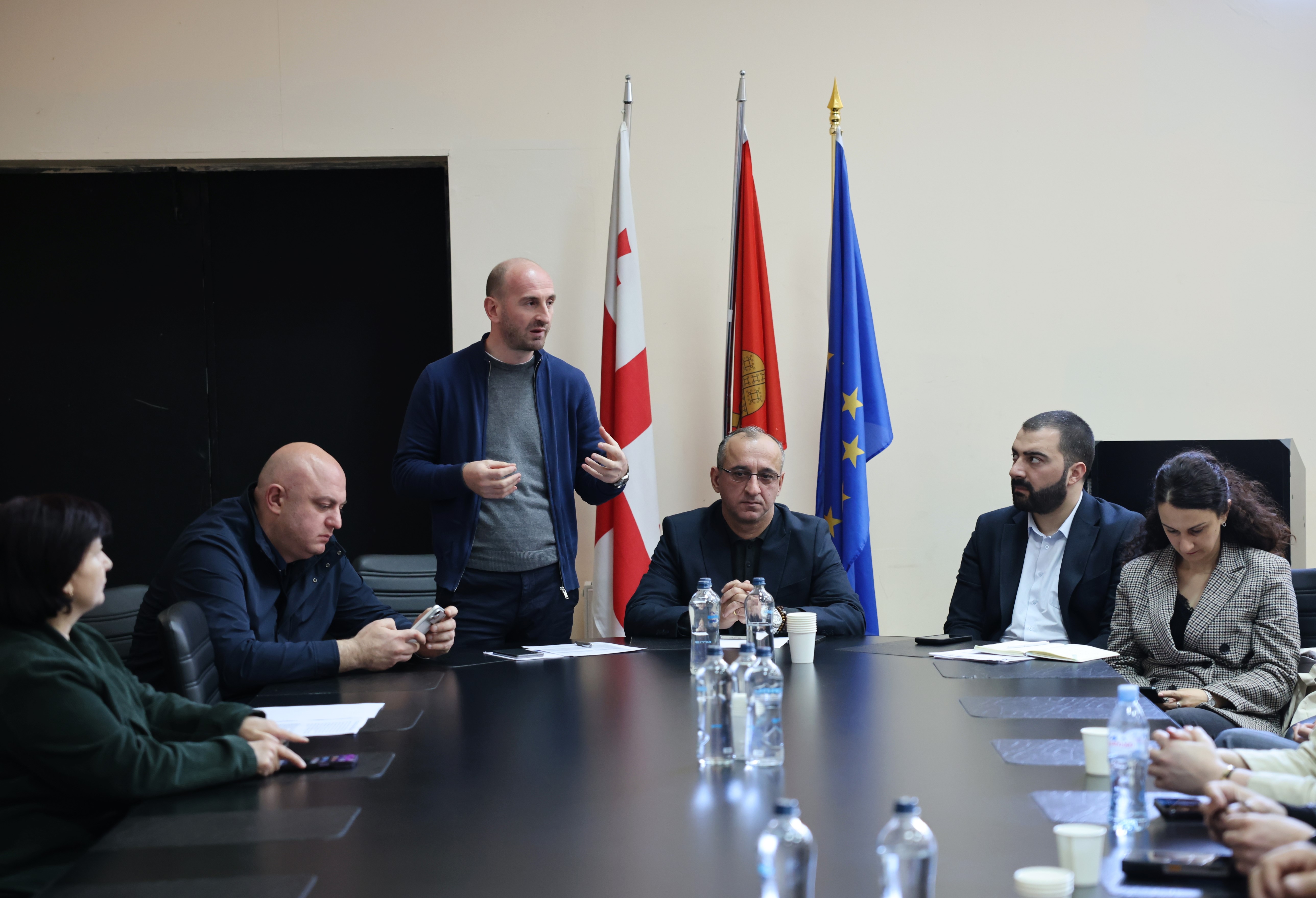 სარწყავი სეზონის ორგანიზების საკითხებზე ქარელის მუნიციპალიტეტში ფერმერებთან შეხვედრა გაიმართა – 2