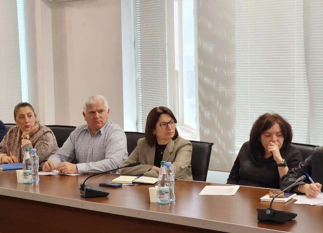„საქართველოს მელიორაციის“ გენერალურმა დირექტორმა გიგლა თამაზაშვილმა ადმინისტრაციულ საკითხებში დირექტორის პოზიციაზე თენგიზ მიქავა წარადგინა – 4